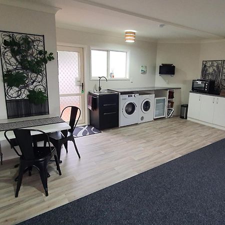 Central Oasis Apartment ตาอูรังกา ภายนอก รูปภาพ