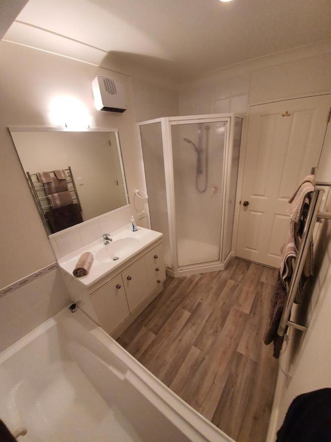 Central Oasis Apartment ตาอูรังกา ภายนอก รูปภาพ